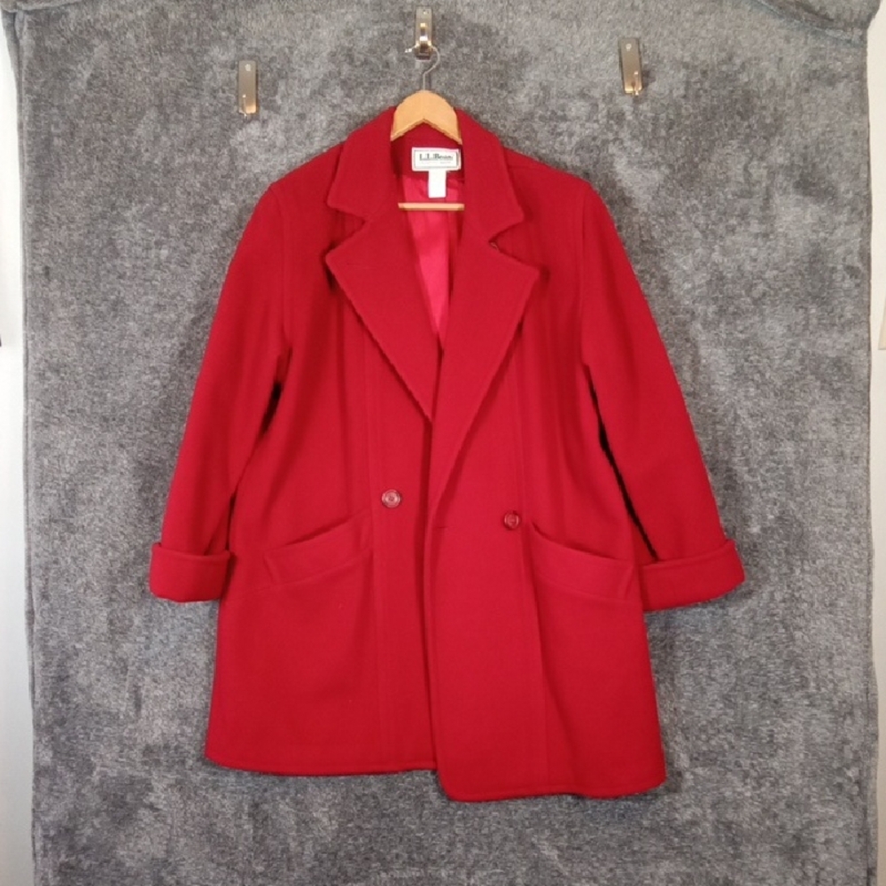 L.L. Bean Women's Red Coat Vintage Old Money Holidays Winter Size 16